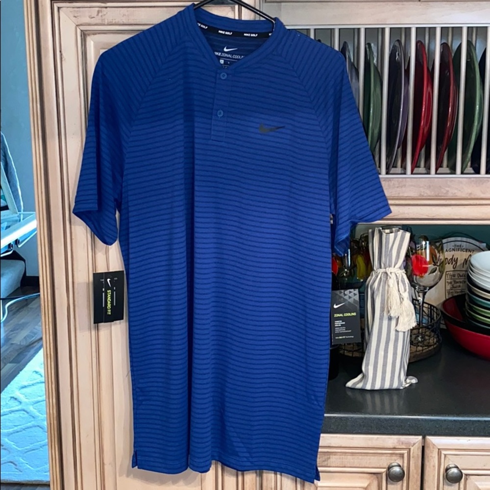 Tiger Woods shirt